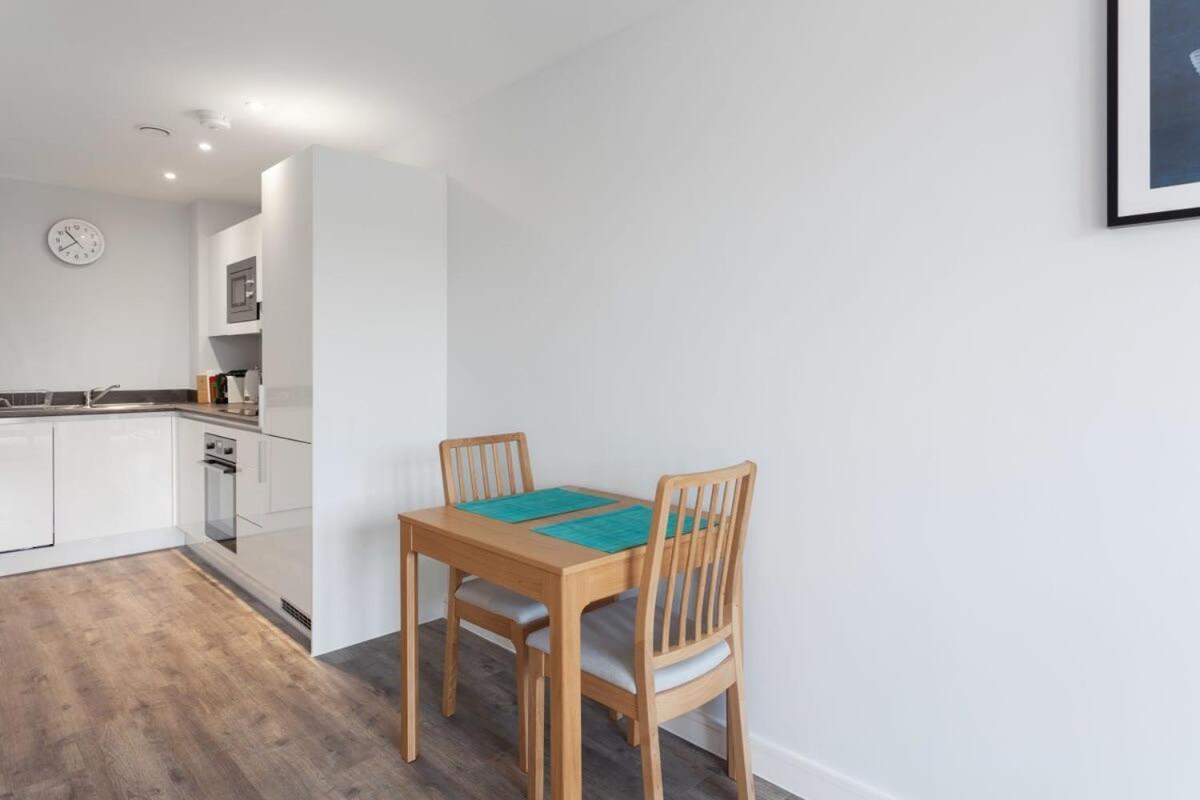 Modern 1 Bedroom Apartment In Central Brimingham Birmingham Exterior photo